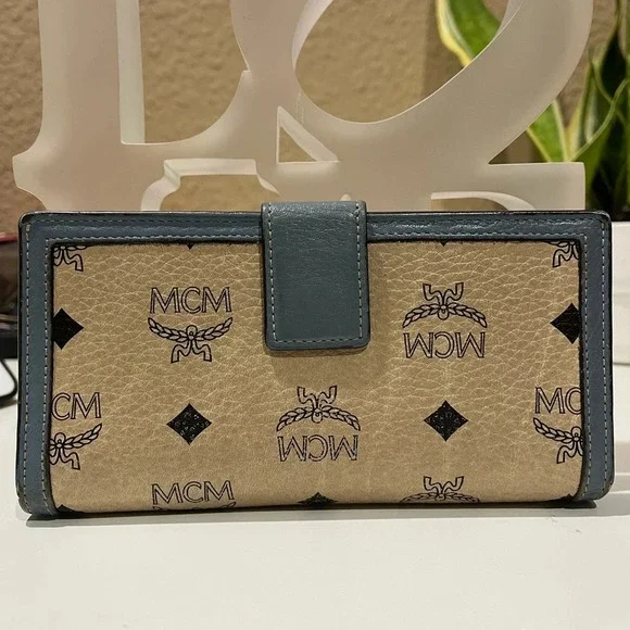 MCM Long Bifold Wallet - Picture 2 of 16